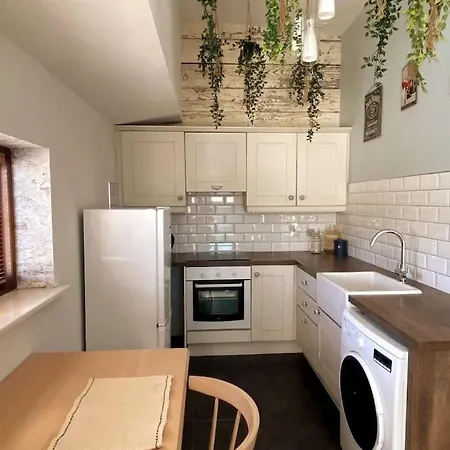Prime Location! Modern Apt * Dublin